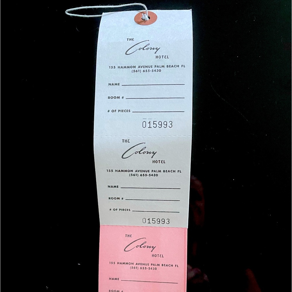 The Colony Hotel luggage tag